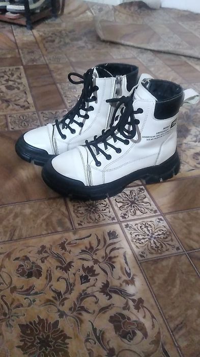 Etik yangi   3  4 marta kiyilgan 36 razmer