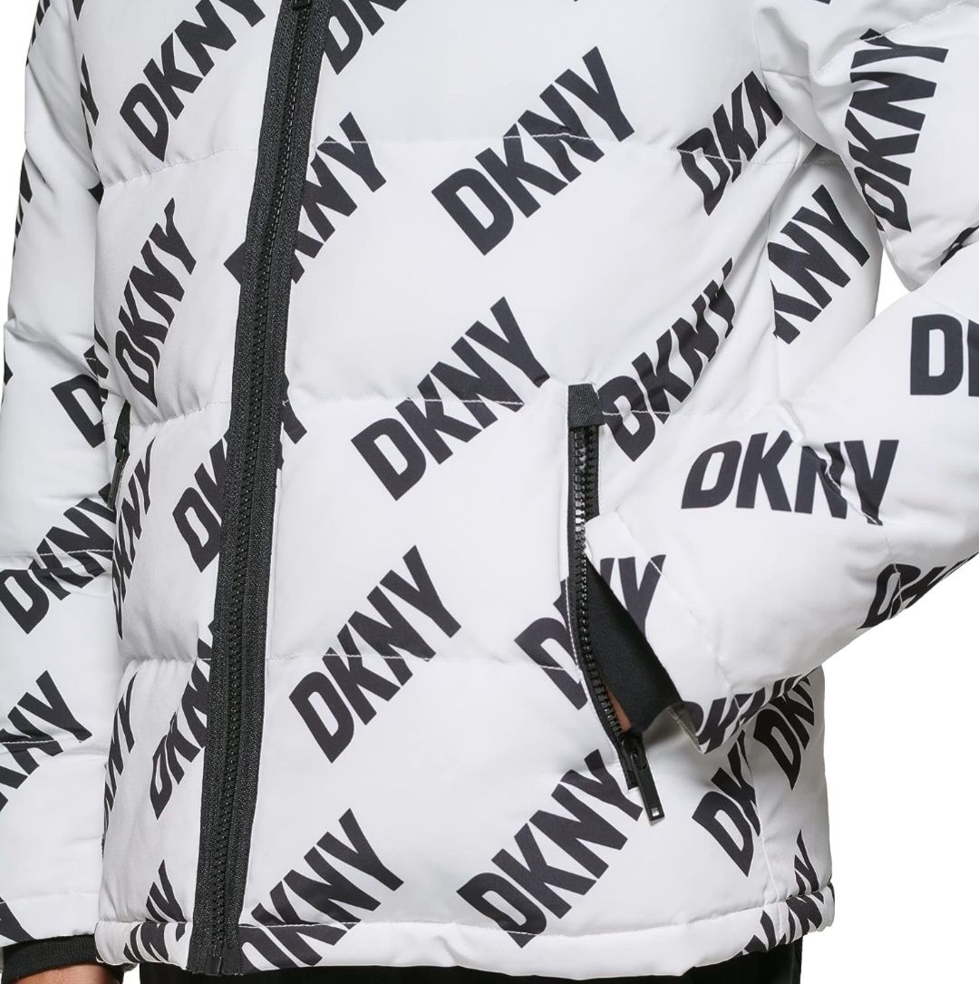 Стёганая куртка-пуховик американского бренда DKNY