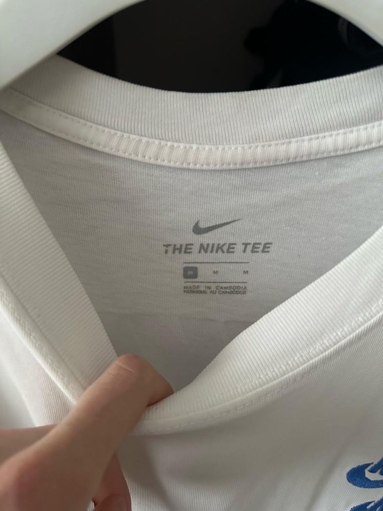 Продам футболку nike worldtou