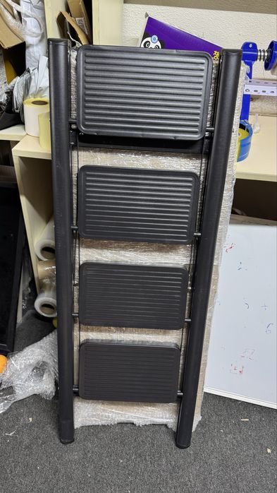 Новые стремянки 4 ступеньки