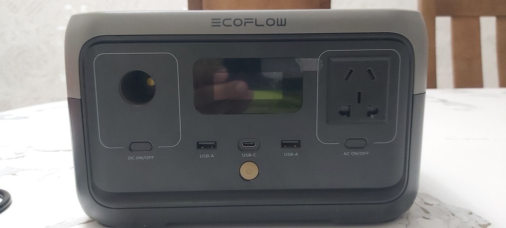 Портативное зарядное устройство модель EcoFlow River 2