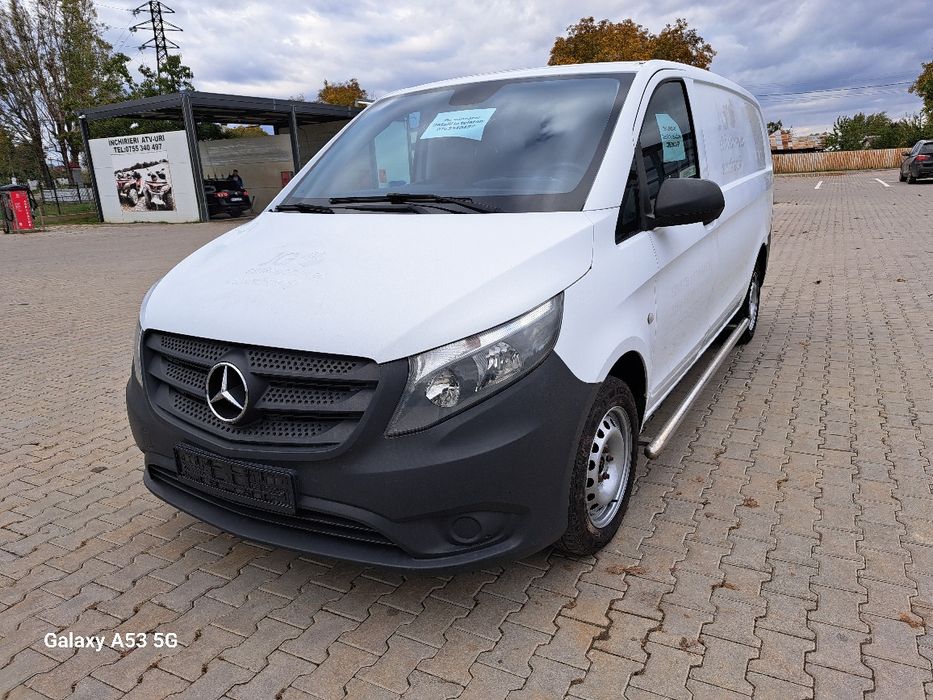 Vând Mercedes Vito 109