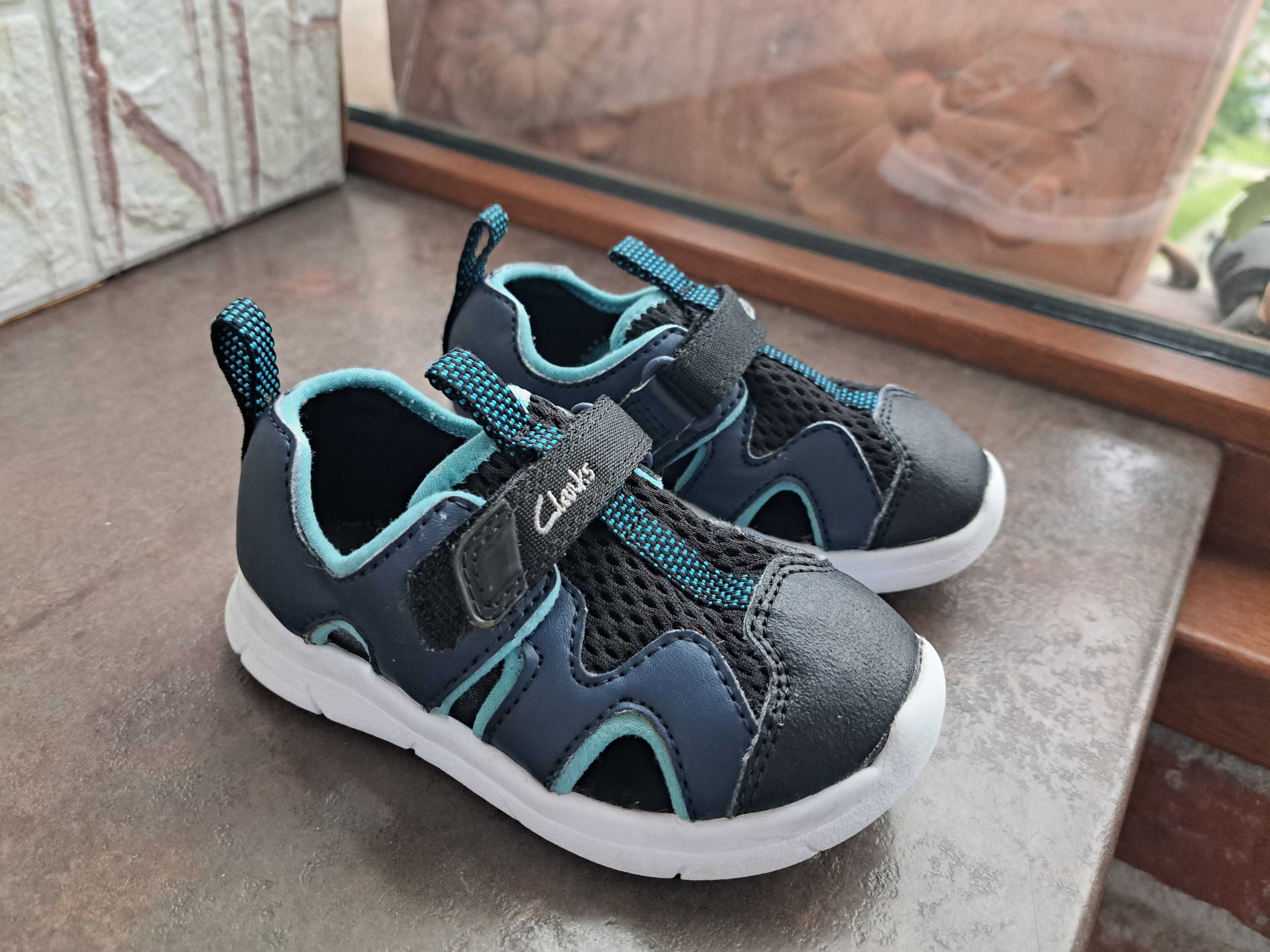 детски сандали,Clarks,летни отворени обувки за момче,номер23