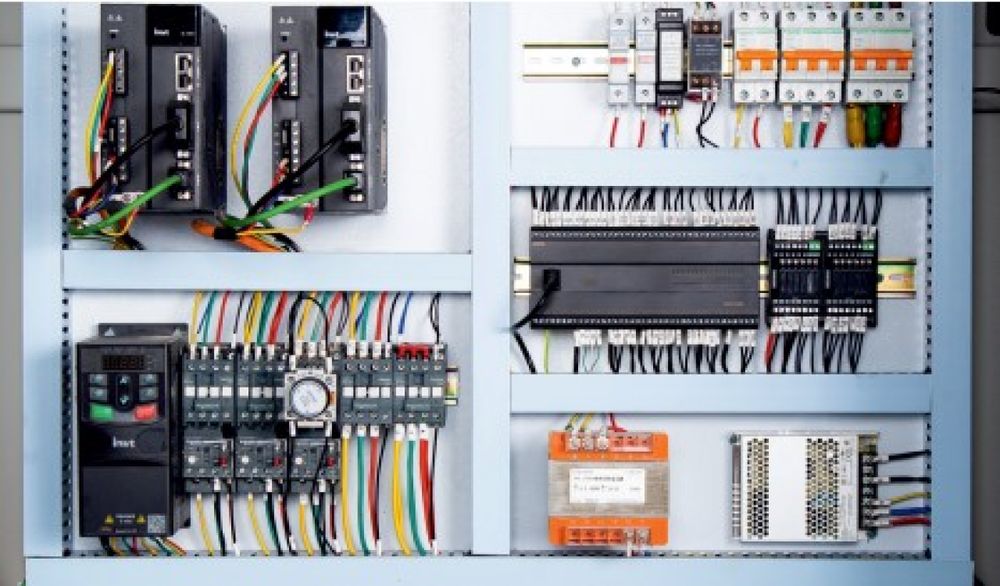Форматно-раскроечный центр с ЧПУ JIYU KS933H