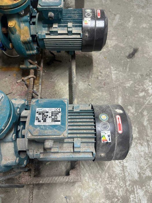 Водяной насос Лео