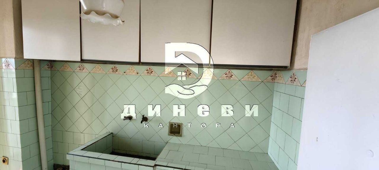 Продава се Тристаен апартамент в Стара Загора, Кольо Ганчев - 75 кв.м за 960 €/кв.м - Снимка #9