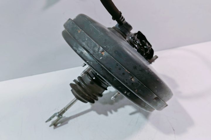 Tulumba Frana Dacia Logan prima generatie