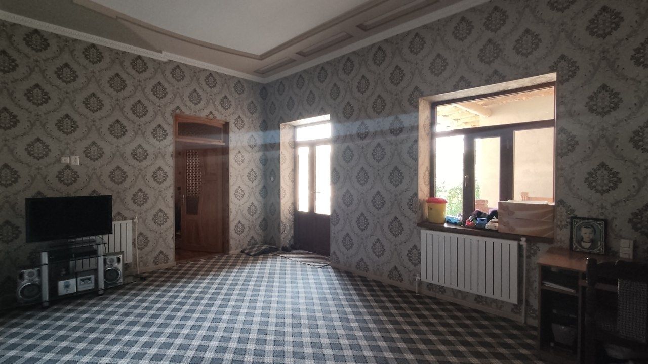 600m² maydonlik hovli uy sotiladi