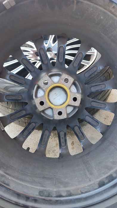 Vând jante 5x114,3  R18   J8. ET50 compatibil TOYOTA, MAZDA, NISSAN