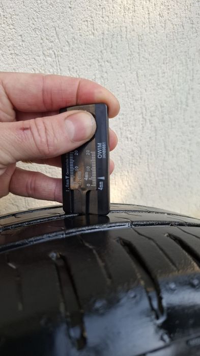 Vand anvelope vara 185 65 r15 Continental