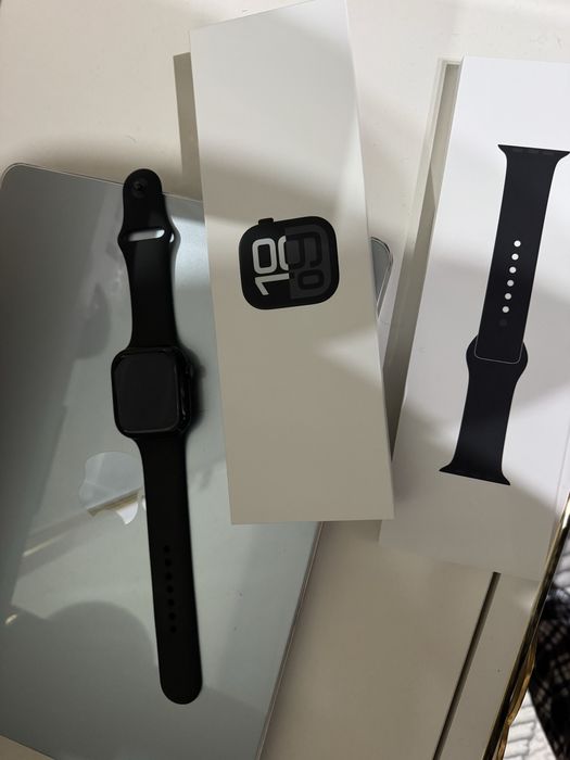 Apple Watch Series 10 • 49 мм
