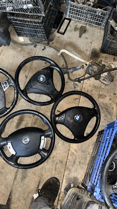 Vând  volane kia/bmw