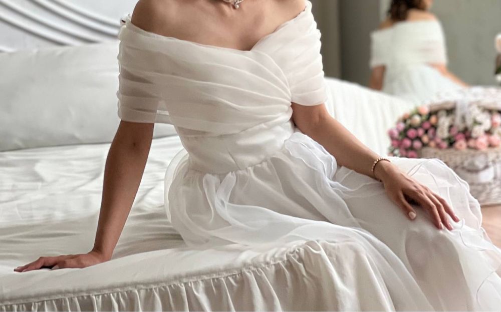 Белое платье в пол