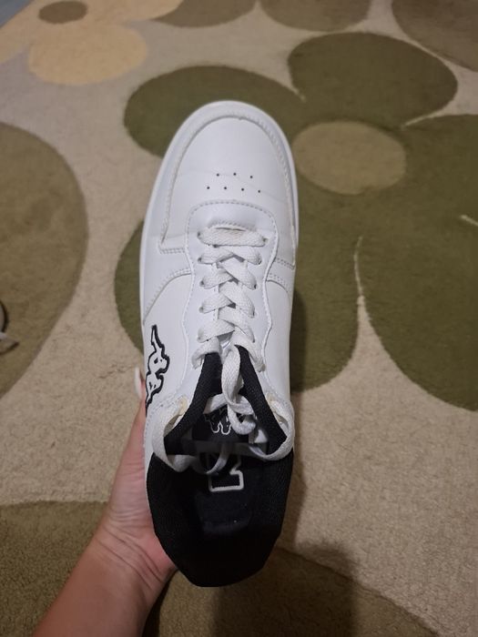 Дамски бели кецове Kappa