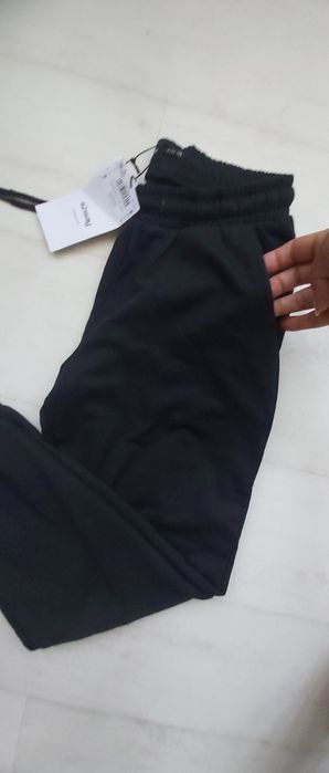 Pantaloni noi xs