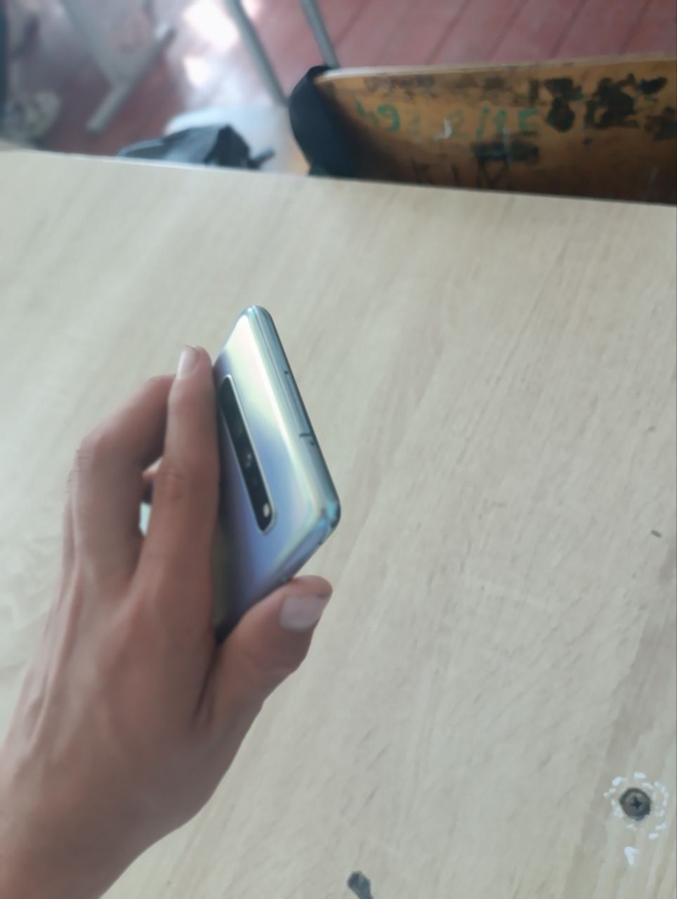 s10 5g 256/8 holati tiniq