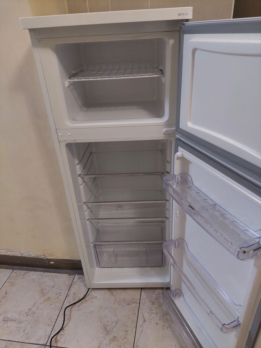 | Продам Холодильника