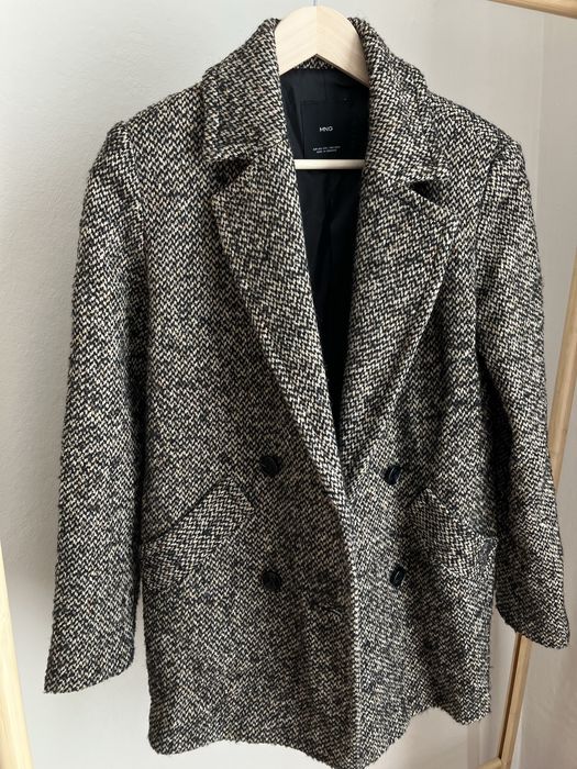 Вълнено палто Mango