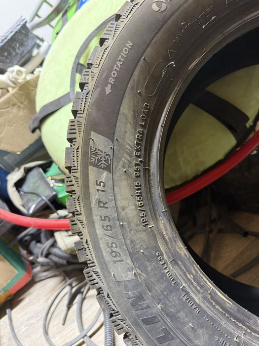 Продам шипы новая почти мишлен