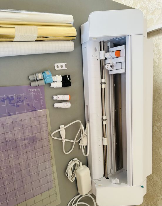 Режущий плоттер Silhouette Cameo 4+