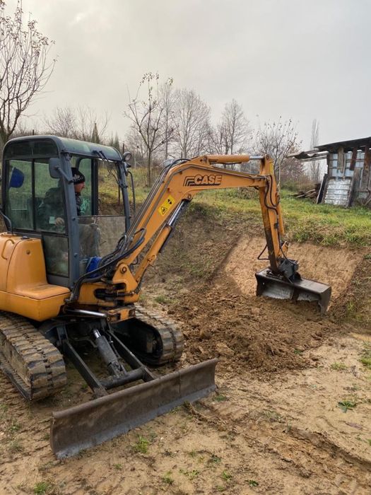 Inchiriez excavator / miniexcavator senilat