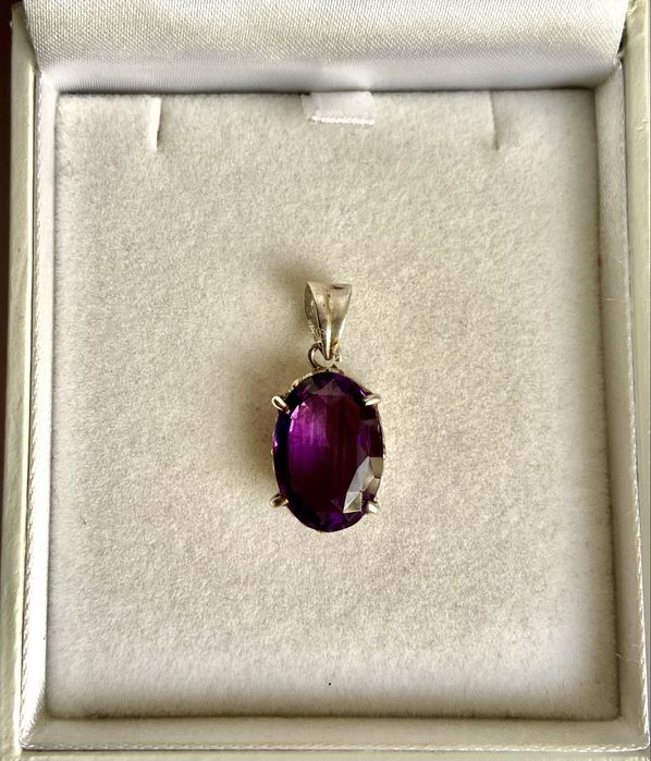 Pandantiv din argint cu ametist