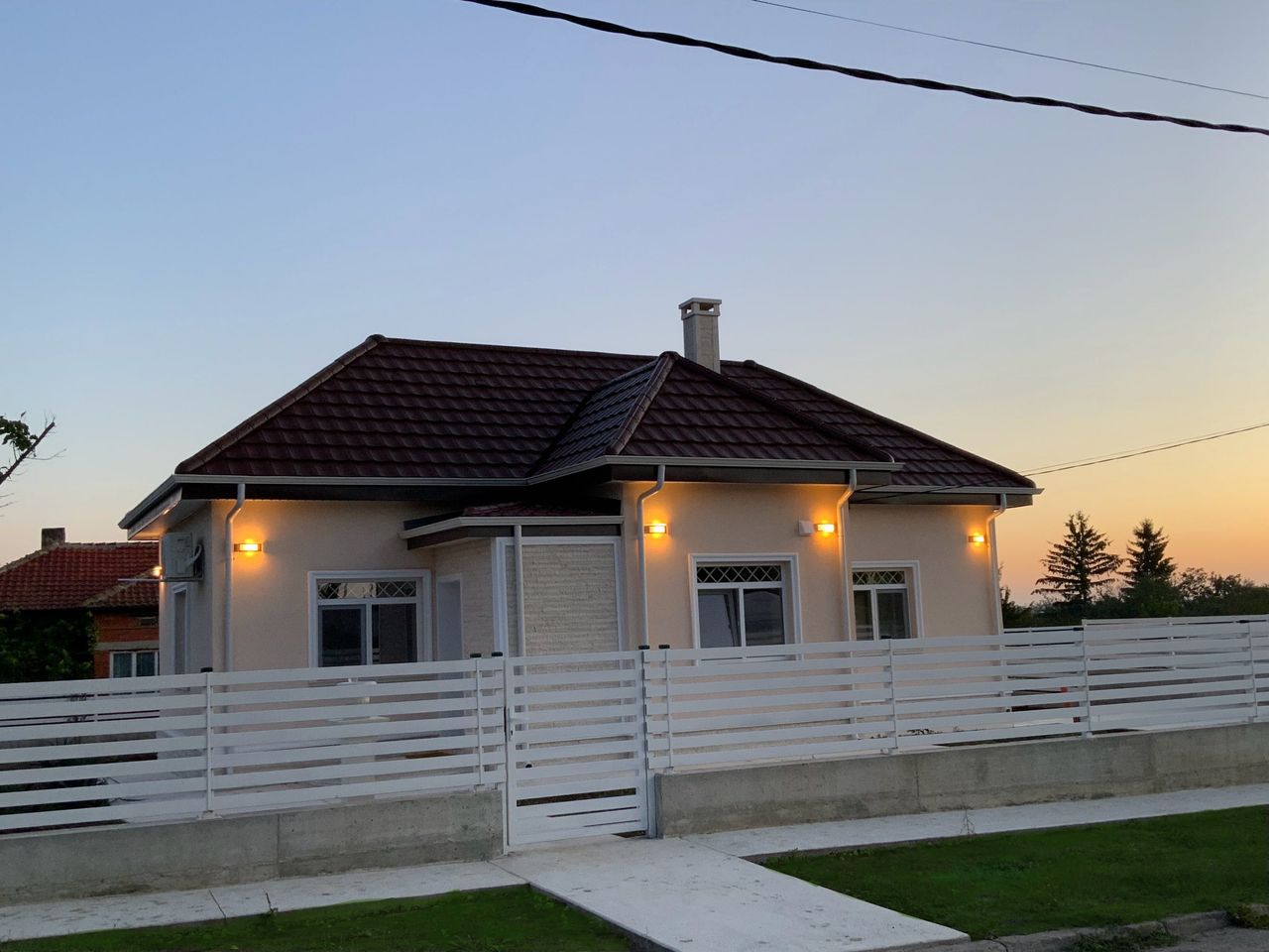 Продава се Къща в Добрич, в.з. Лозята - 80 кв.м за 3313 €/кв.м - Снимка #11