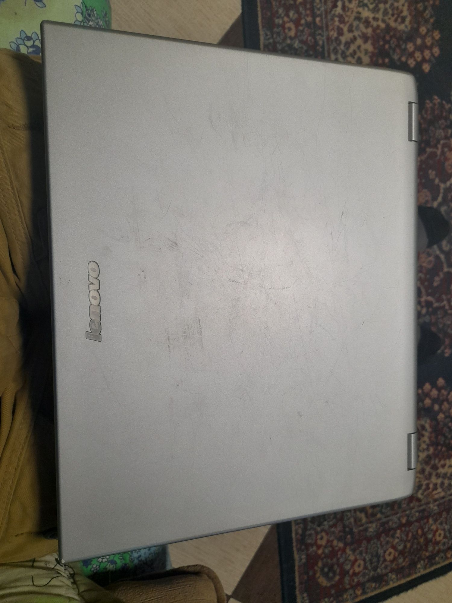 Laptop lenovo 8922
