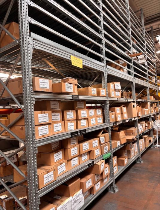 Rafturi metalice reglabile solide