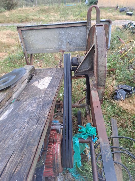 Motor circular trifazic