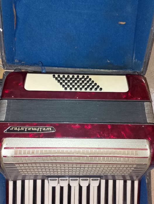 Акордеон с48 баса