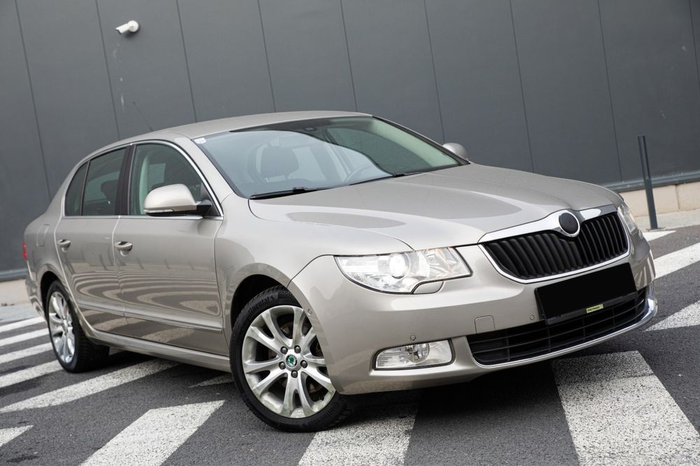 Skoda Superb 2009 2.0 Diesel 170 Cai Xenon Navi