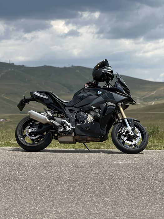 BMW S1000XR Triple Black