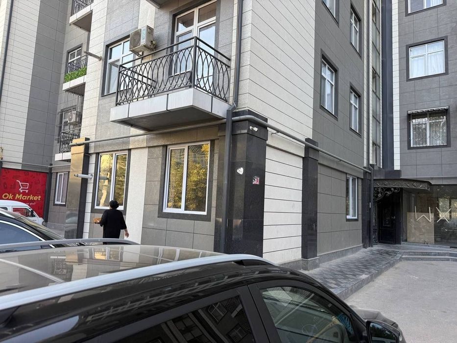 Юнусабад 8 квартал. Продается квартира  3/1/11