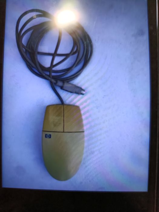 Masuri și o tastatură vechi