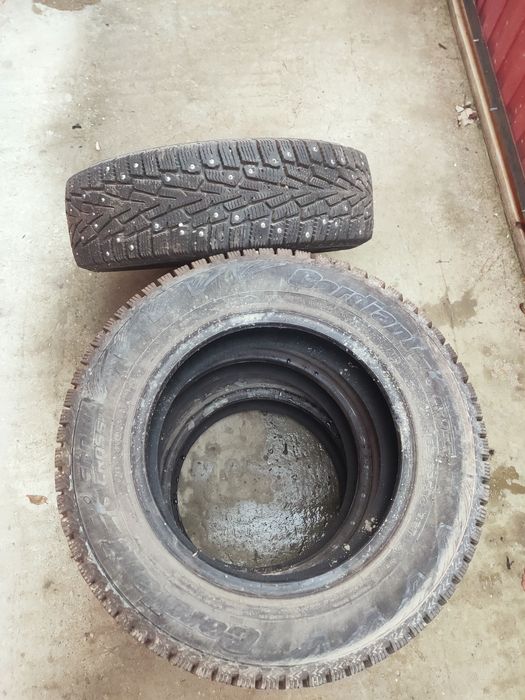 Продам шины зимние