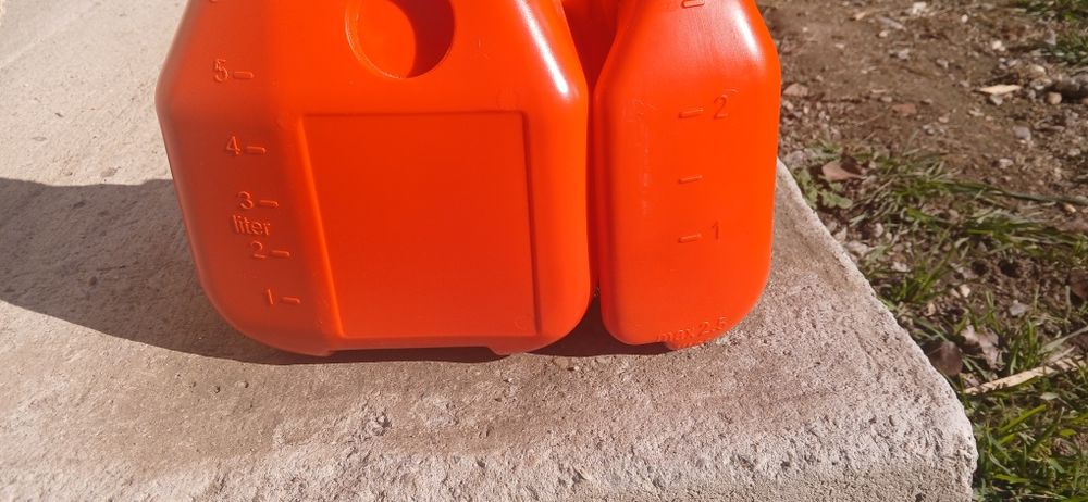 Canistra benzina si ulei 6 l si 2.5 litri