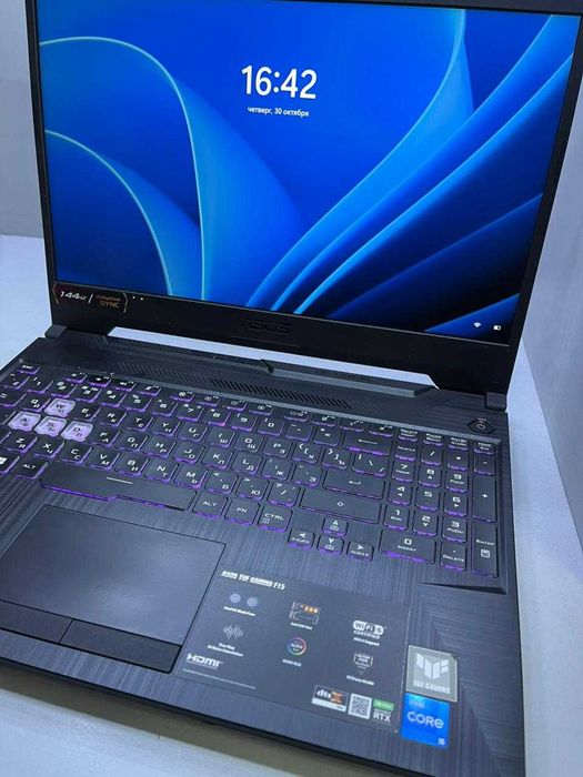 Asus TUF Gaming F15 i5 11400H/16ГБ/512SSD/RTX3050 4ГБ Идеальный