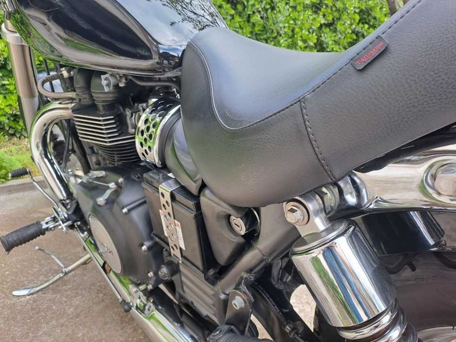 Triumph Speedmaster 865