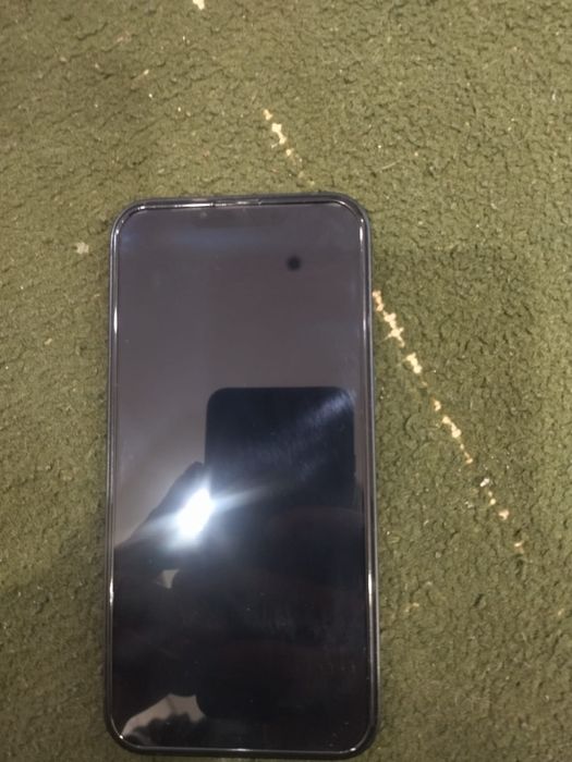 продам айфон 13 128