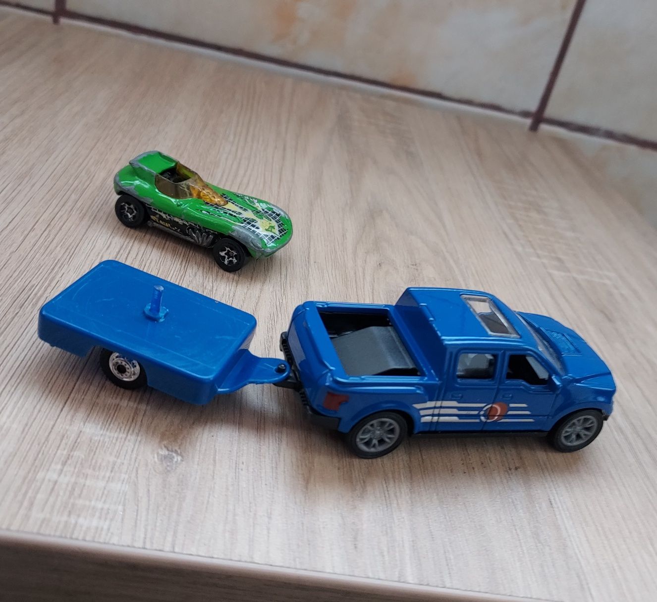 Macheta camioneta Ford Raptor+motoras+remorca+masinuta Hotwheels 1998