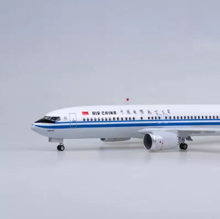 47 CM! Super macheta LED business de avion Boeing 737 Max 8 Air China