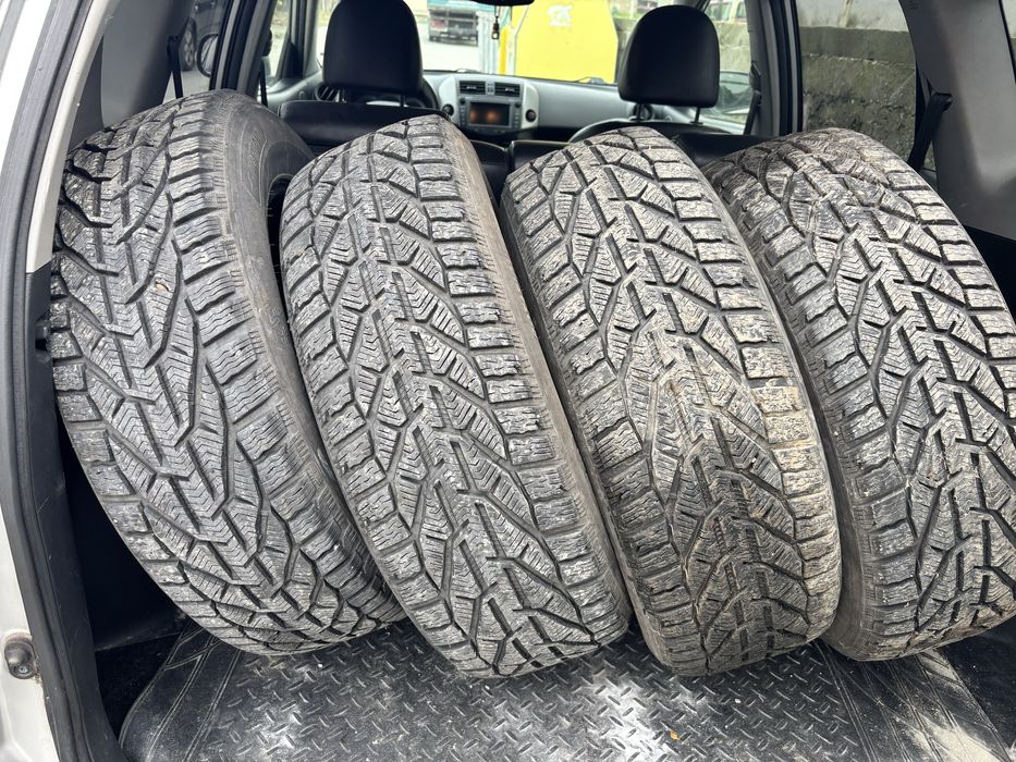 Зимни гуми корморан 225/65/17