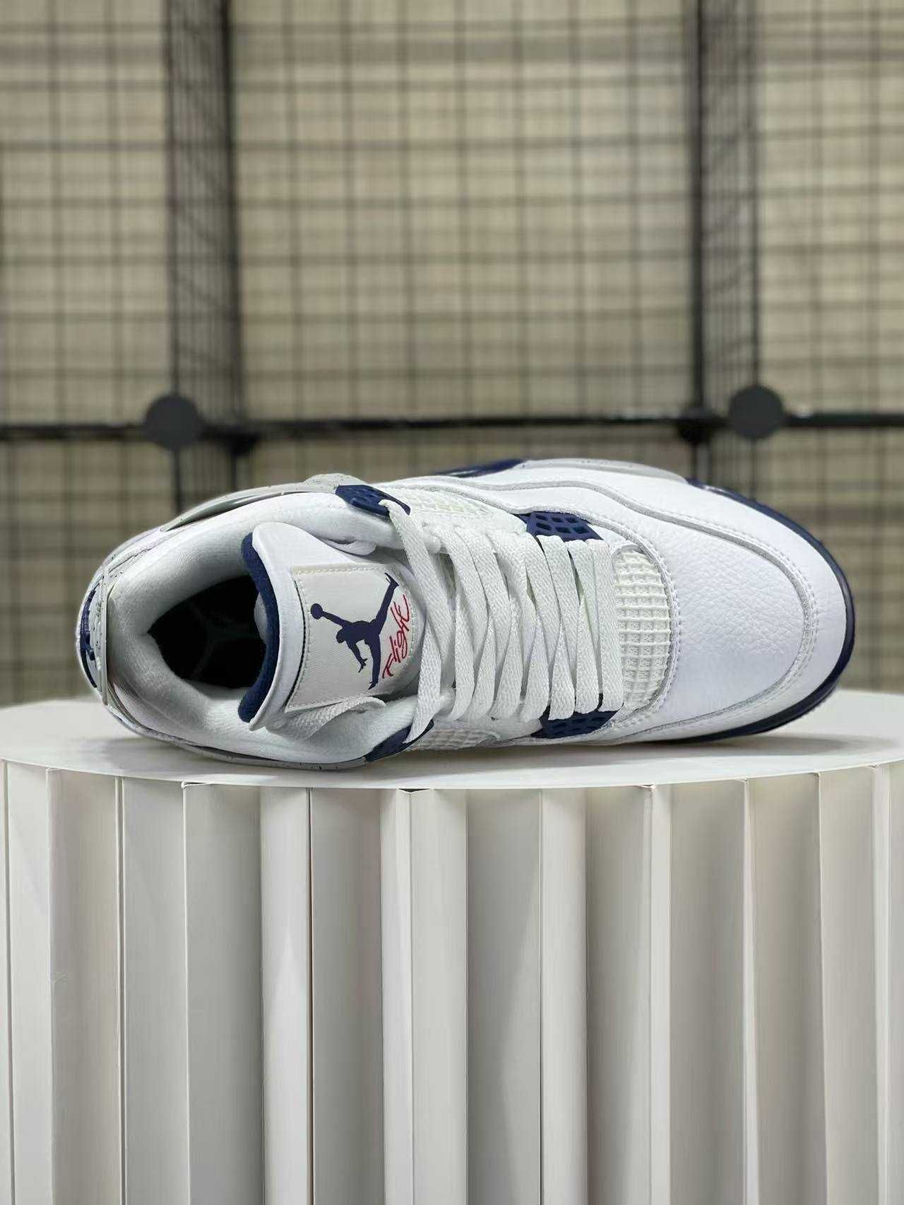 Jordan 4 Retro Midnight Navy EU41