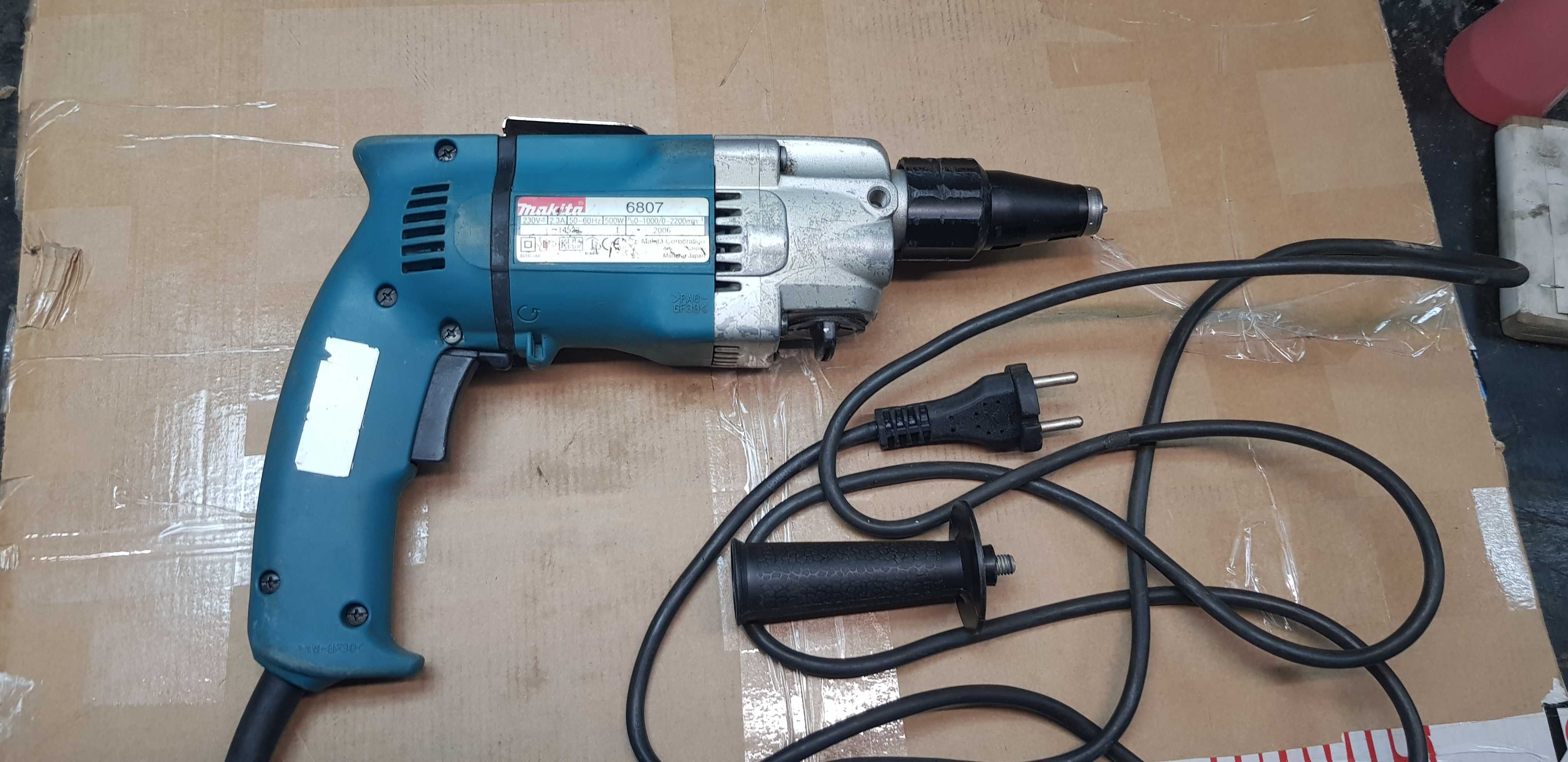 винтоверт Makita 6807