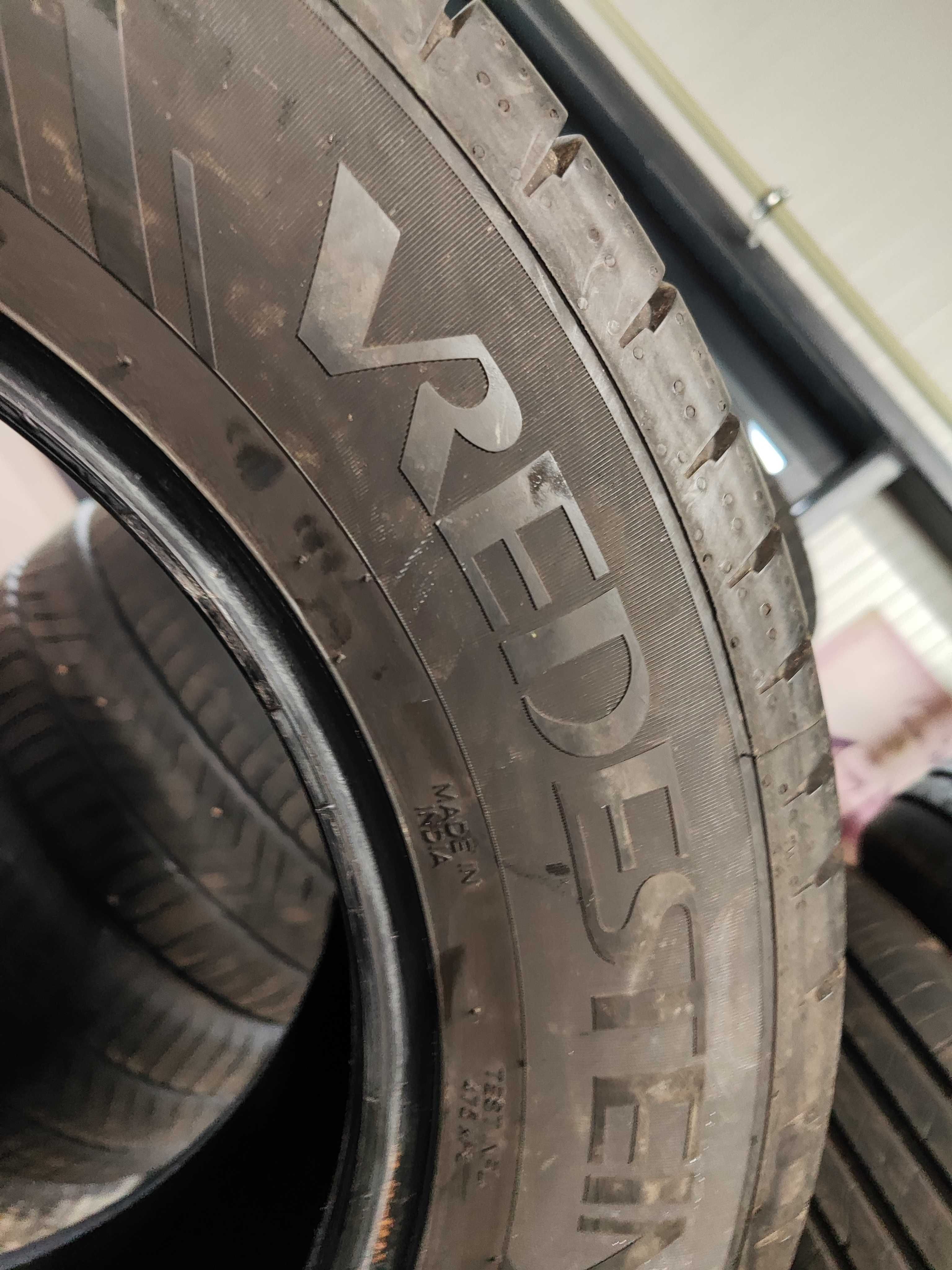 4бр.летни гуми 215/65/16C Vredestein