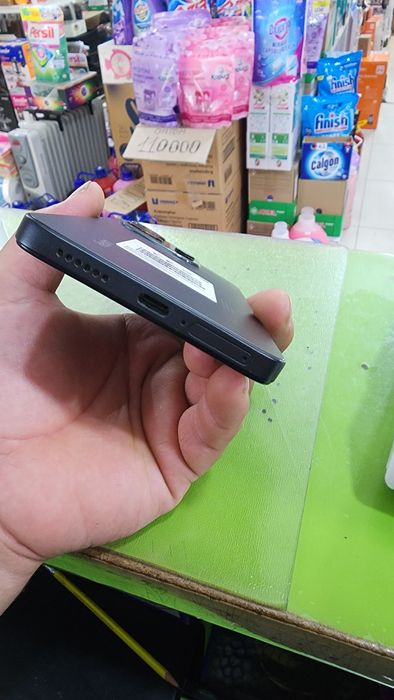 Redmi note 14  xolati ideal yangi 3 oy bolgan karopkadan ochilganga