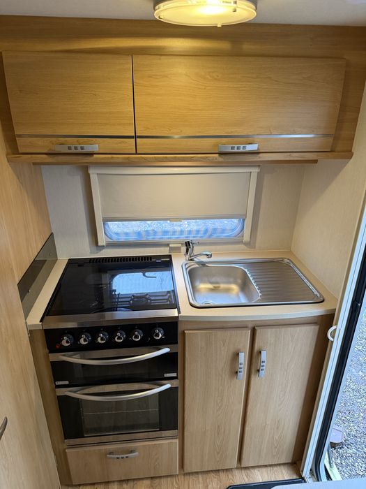 Каравана Lunar Ariva 2012