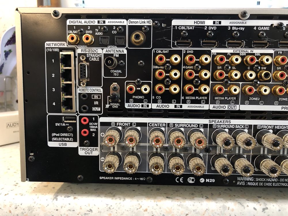 Denon AVR-4520 Top