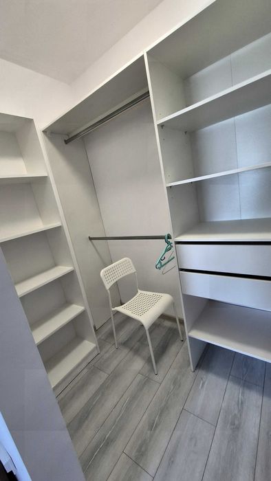 Inchiriez apartament Hașdeu, 2 dormitoare plus living nou renovat.